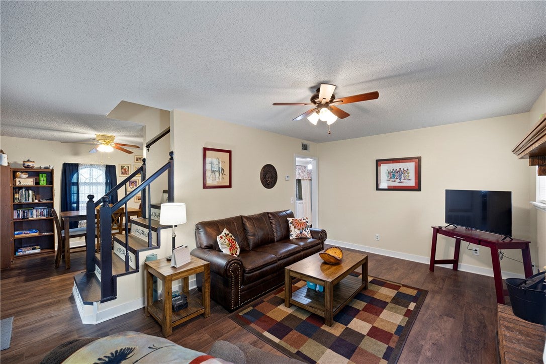 10093 Foxtail Lane