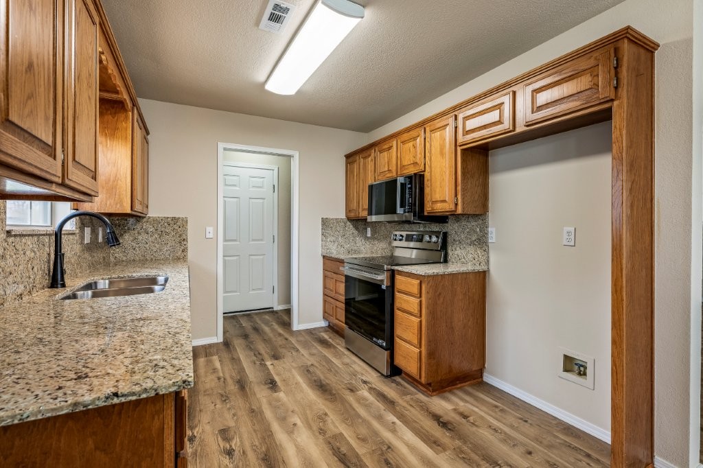 Pine Meadow Add Rogers - Residential