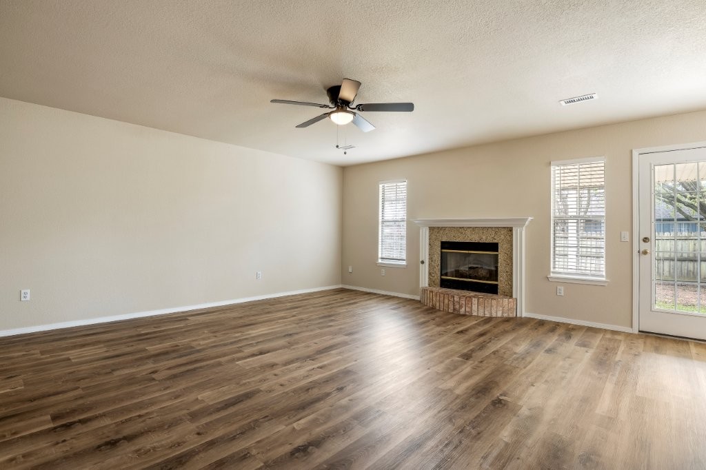 Pine Meadow Add Rogers - Residential