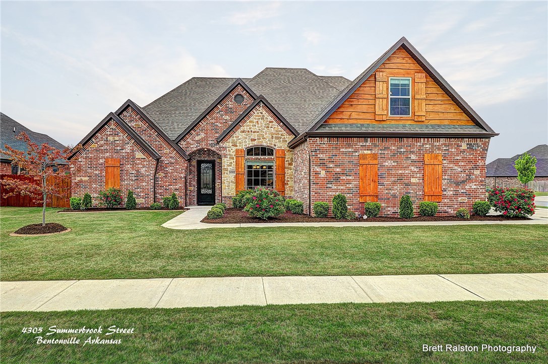 Wonderful open concept family home on .3 acre corner lot.The attention to detail in this home will blow you away especially w the fully integrated whole home NUVO audio system - operate w your smart phone. Home includes tornado shelter,whole home surge protection,Rachio 2 smart sprinkler system,outdoor living area w fireplace & grill,soft close cabinets,stain master carpet padding.Nest Protect 2 Carbon Monoxide & Smoke Detectors. Solar LED lights. Italian made tile. Walk to new Community Center.
