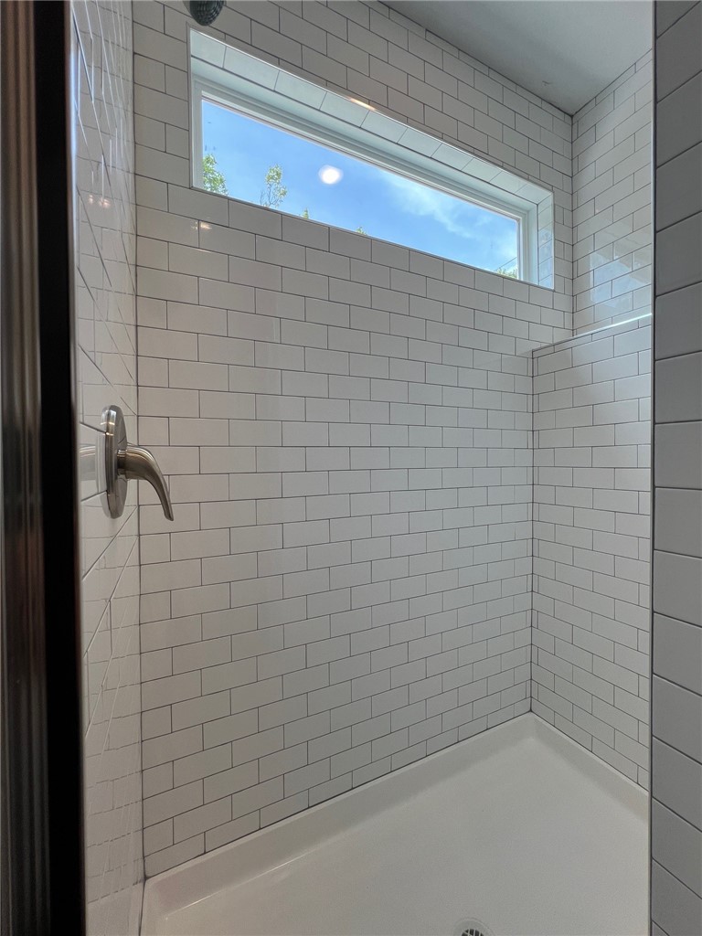 Hendrix Add - Residential Lease