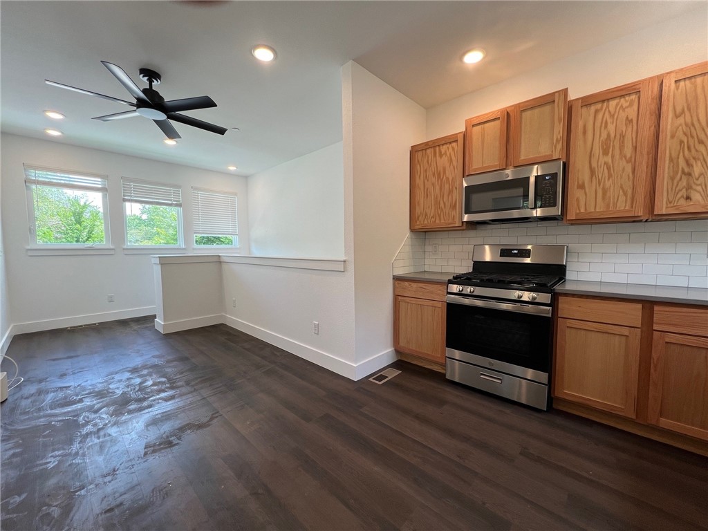 Hendrix Add - Residential Lease