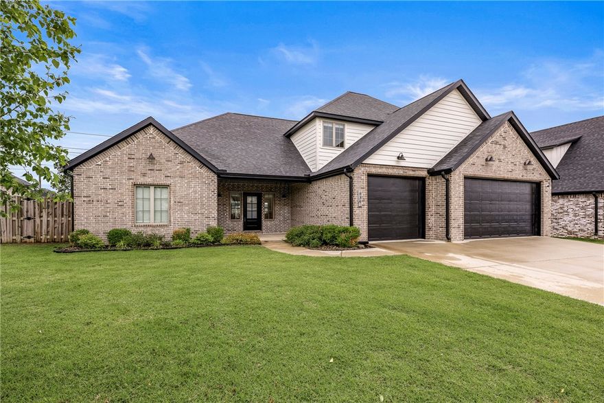 Spacious home on an almost half acre lot in the premier spot in West Springdale/Tontitown area. Open floor plan ideal for entertaining, leading to a large back patio and huge privacy fenced yard. Updated quality finishes throughout, with leathered granite countertops in the kitchen, an island bar, and a large pantry with granite workspace for your everyday appliances. White oak flooring throughout the kitchen and living area, with room for a large dining table in the breakfast area. The primary suite includes a soaking tub and custom tile shower. Upstairs has three bedrooms, two full baths, and a bonus room. Three-car garage with ample storage. Neighborhood features a community pool.