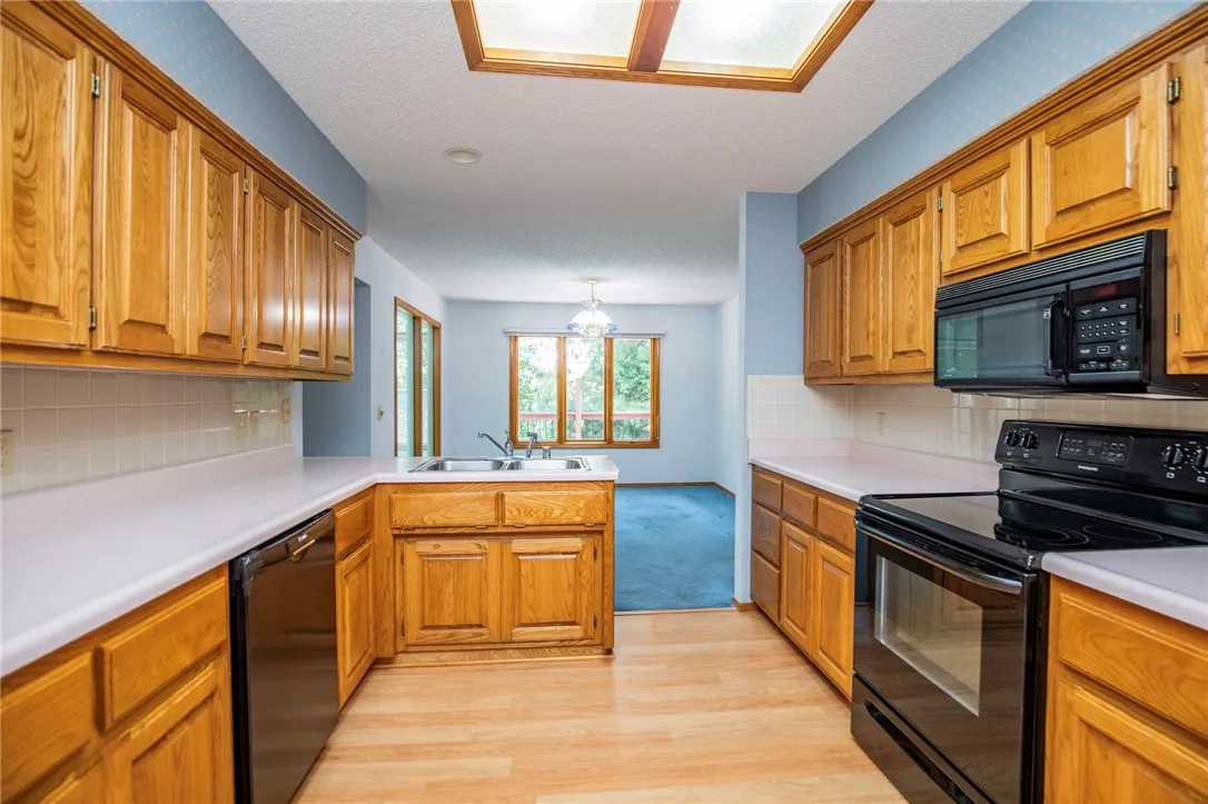 Bella Vista, Arkansas 72715, United States, 3 Bedrooms Bedrooms, ,3 BathroomsBathrooms,Residential,Active,191038