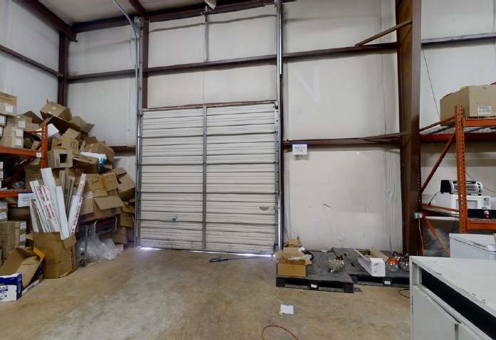 Space Center Hpr - Commercial Lease