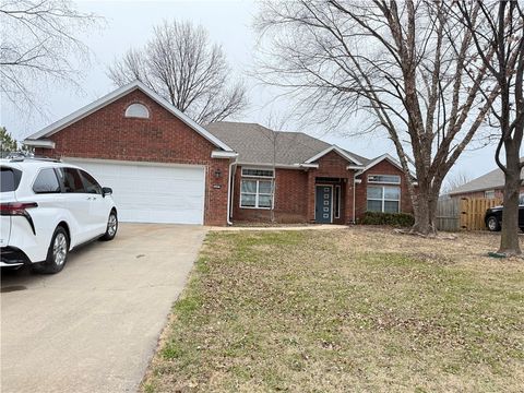 Photo of 3497 Eagle Crest Circle, Springdale, AR 72762 (MLS # 1336809)