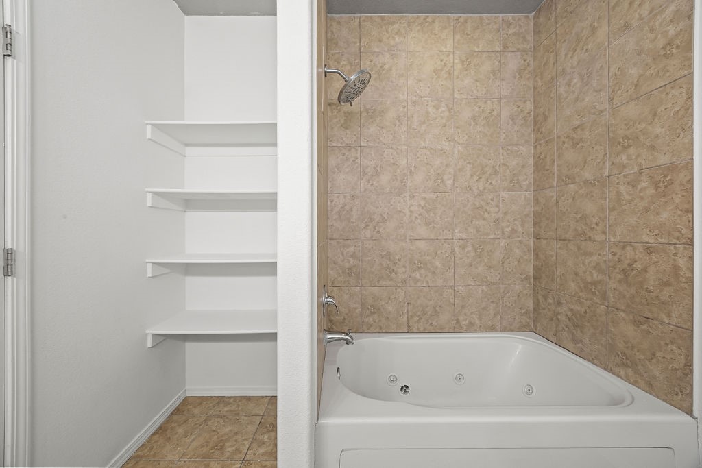 Dixieland Crossing Ph 3 Rogers - Residential