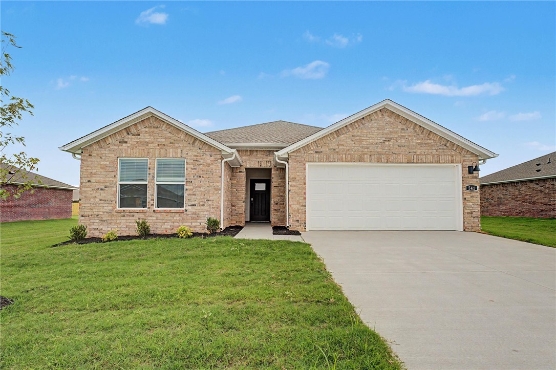 Photo 1 of 22 — 541 Nevada Street, Farmington, AR 72730