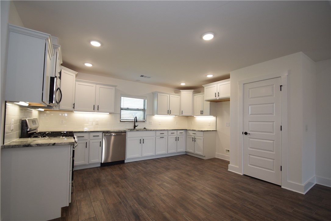 Hilldale Sub Centerton - Residential Lease