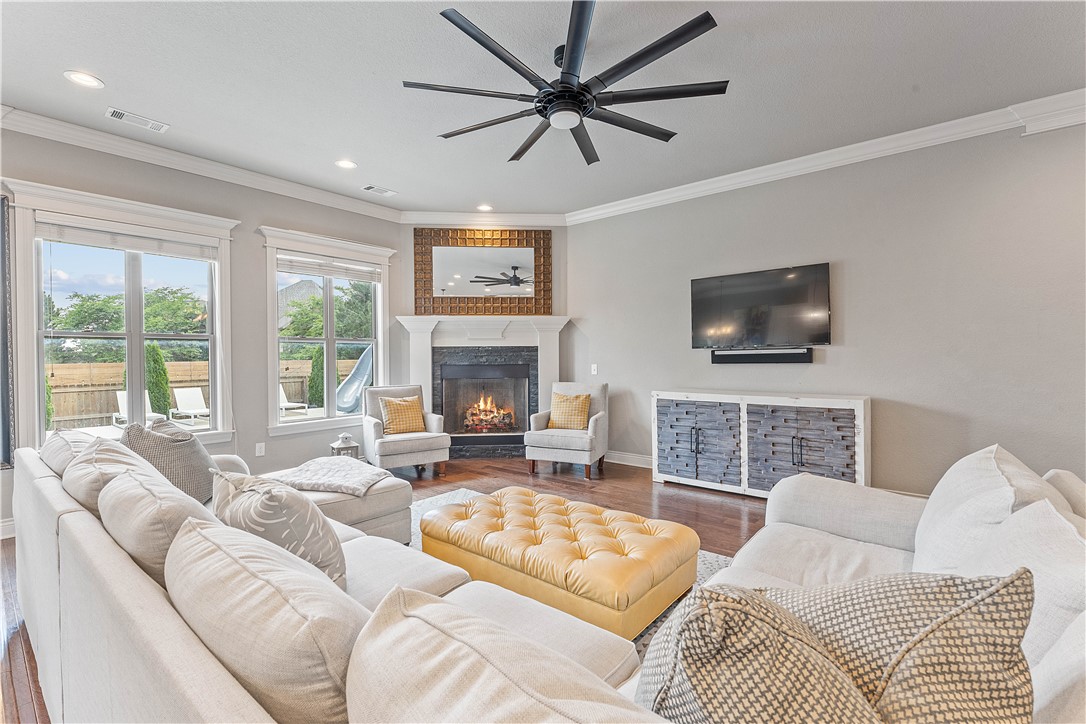 Peaks Ph Iii, The Rogers - Residential