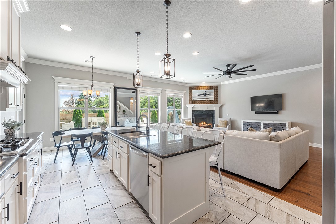 Peaks Ph Iii, The Rogers - Residential