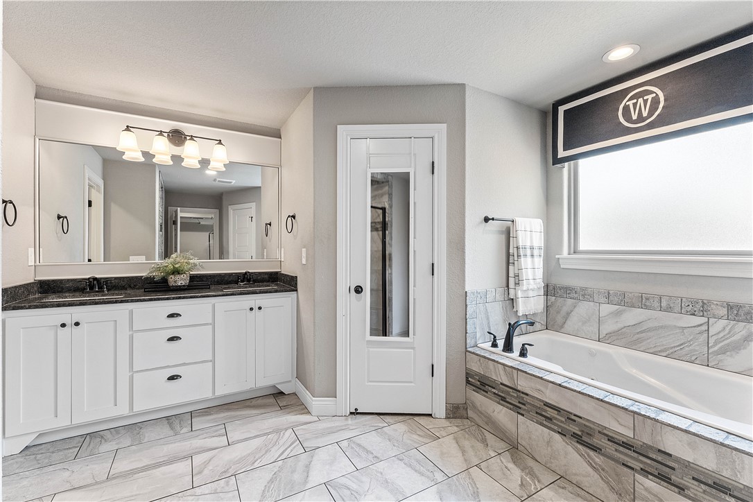 Peaks Ph Iii, The Rogers - Residential