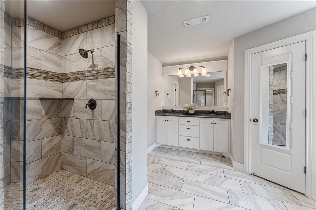 Peaks Ph Iii, The Rogers - Residential