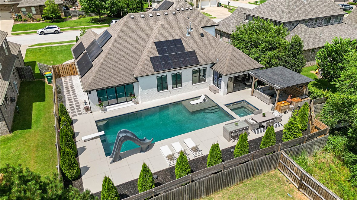 Peaks Ph Iii, The Rogers - Residential