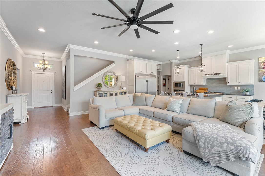 Peaks Ph Iii, The Rogers - Residential