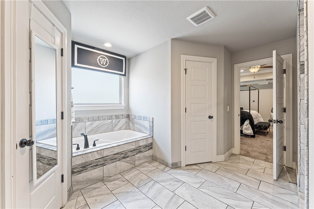 Peaks Ph Iii, The Rogers - Residential