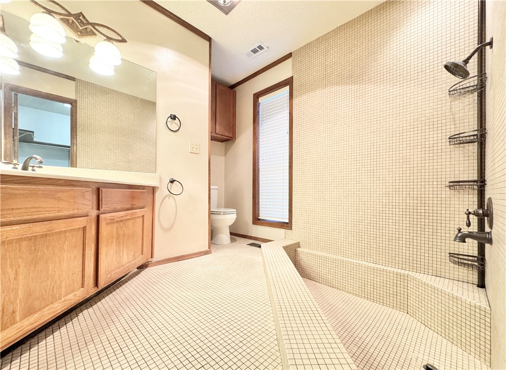 Fayetteville Outlots - Residential Lease