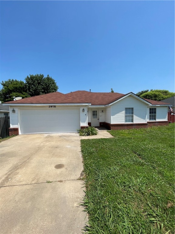 Nice home in Springdale. Home features 3 bedrooms, 2 full baths, LVP in living room, carpet in bedrooms, new paint throughout, 2 car garage, sun room, and nice sized back yard. With all Appliances rent will be $1650.