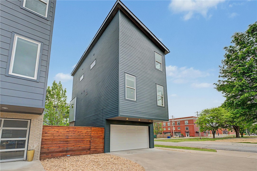 Dunn & Davis Add Bentonville - Residential Lease