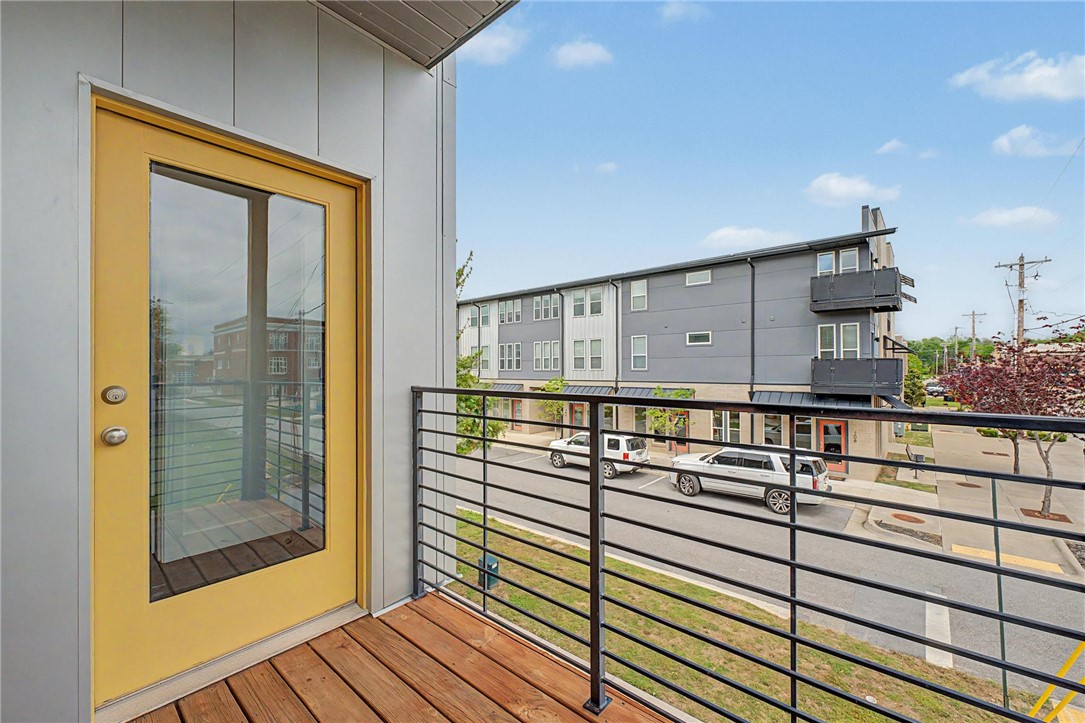Dunn & Davis Add Bentonville - Residential Lease