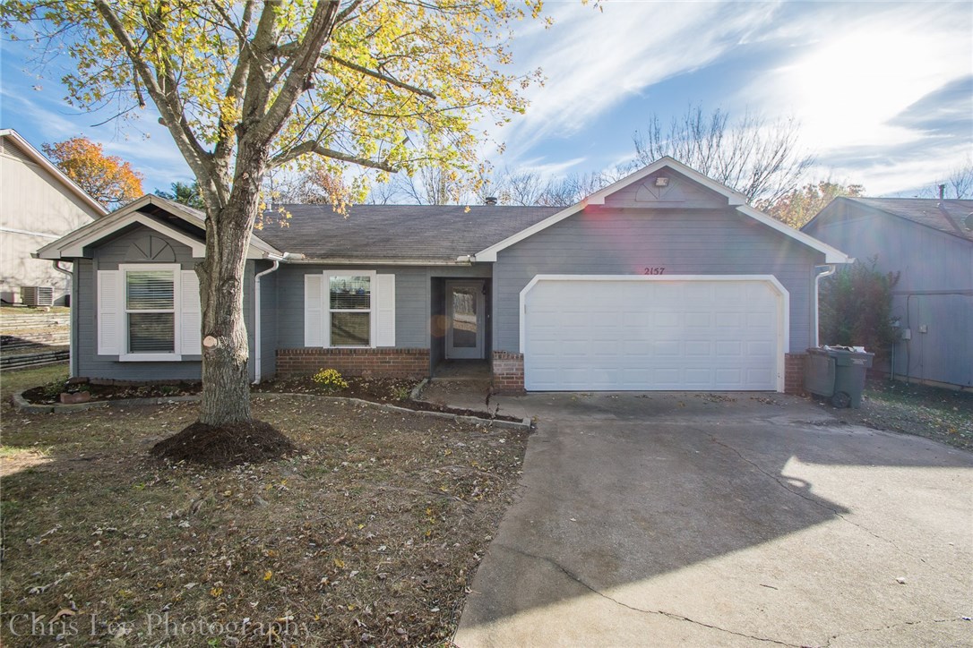 Incredible 3 bedroom 2 bath home fresh out of a BIG makeover! Completely re-done! New floors, cabinets, plumbing and lighting fixtures, countertops, doors, fence, and more! Don’t miss out on this PERFECT rental near Fayetteville’s bustling retail epicenter with easy access to HWY 265 and I-49!