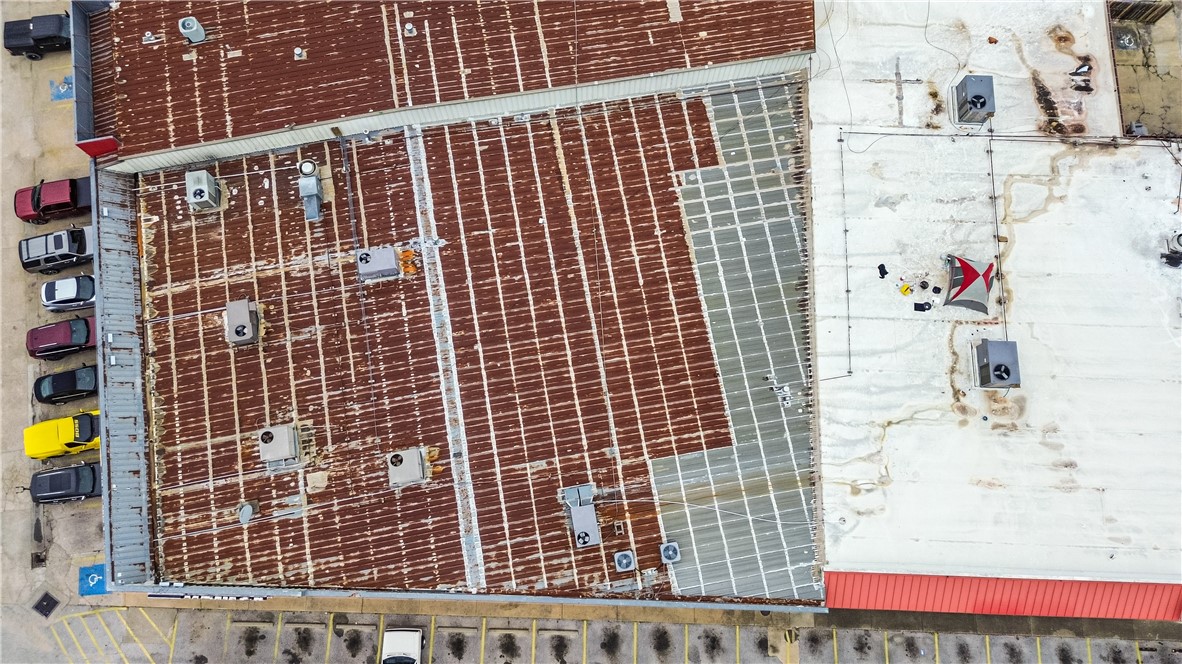 Fayetteville Center Sub - Commercial Lease