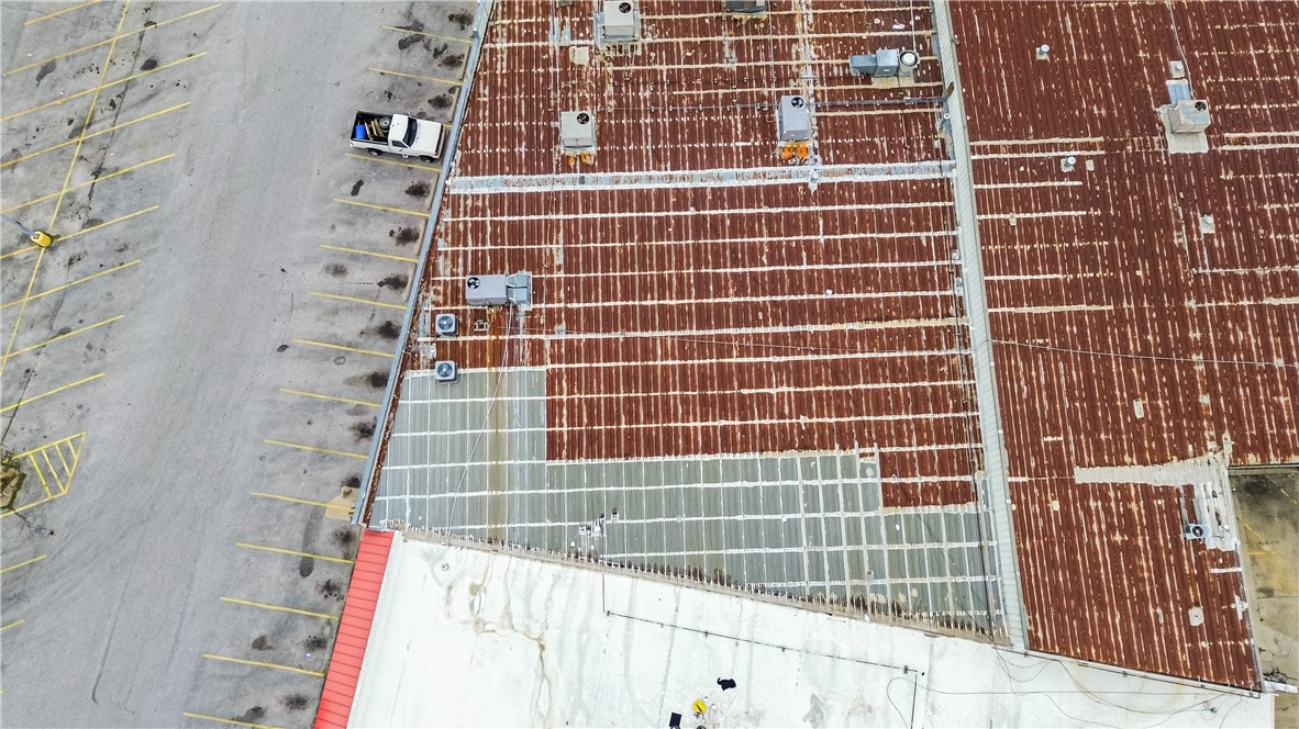 Fayetteville Center Sub - Commercial Lease