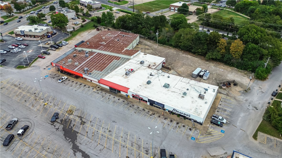 Fayetteville Center Sub - Commercial Lease