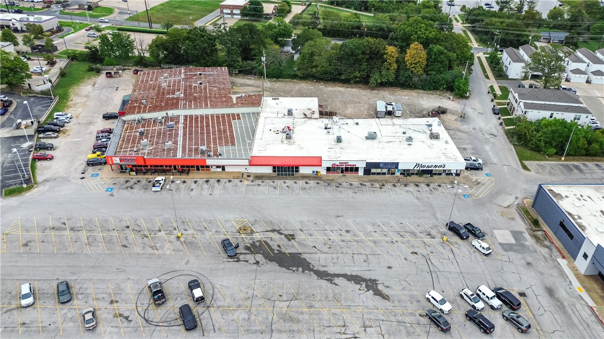 Fayetteville Center Sub - Commercial Lease