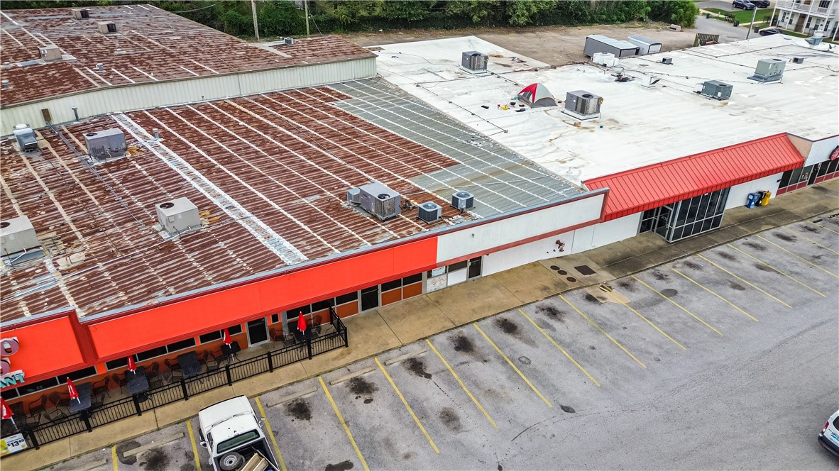 Fayetteville Center Sub - Commercial Lease