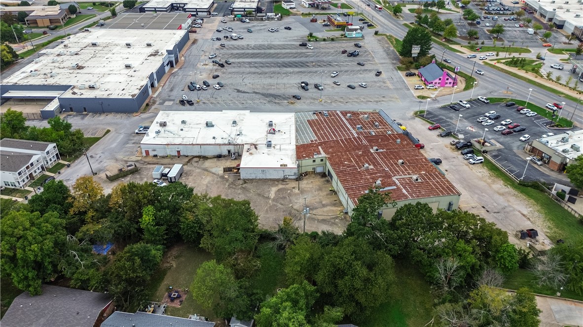 Fayetteville Center Sub - Commercial Lease