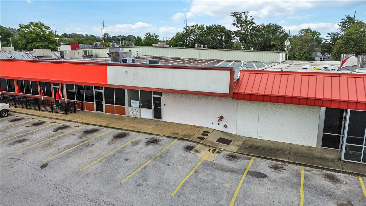 Fayetteville Center Sub - Commercial Lease