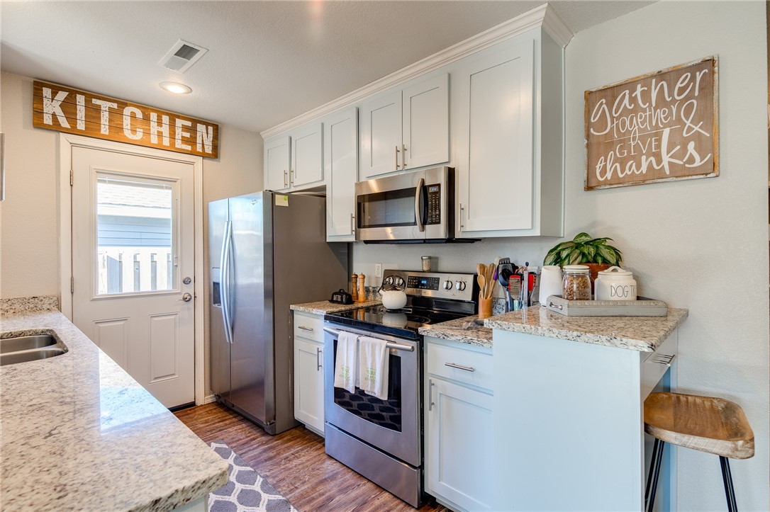 Commons At Walnut Crossing - Residential