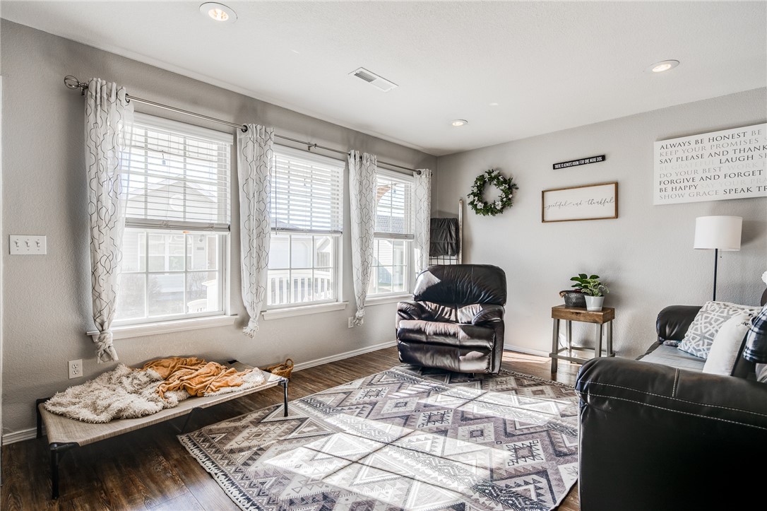 Commons At Walnut Crossing - Residential