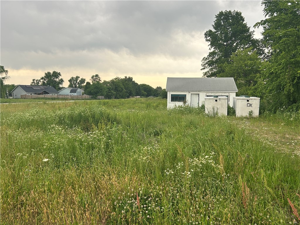 Siloam Spgs - Land