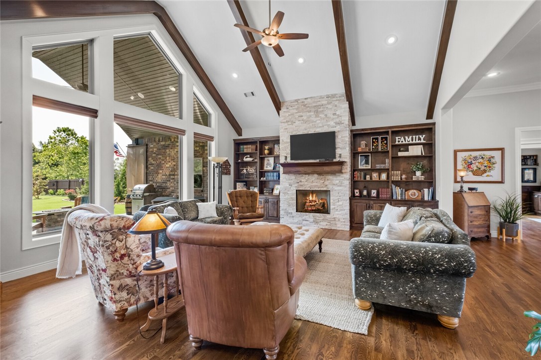 Woods Creek - Residential