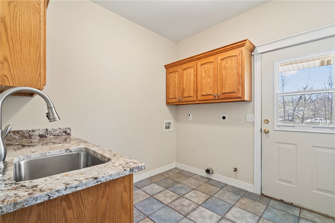07-18-33-RURAL - Residential
