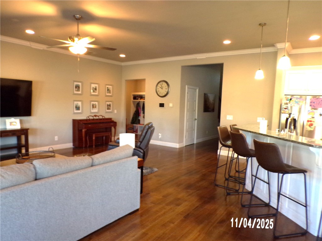 Elm Valley Sub Ph I Elm Spgs - Residential