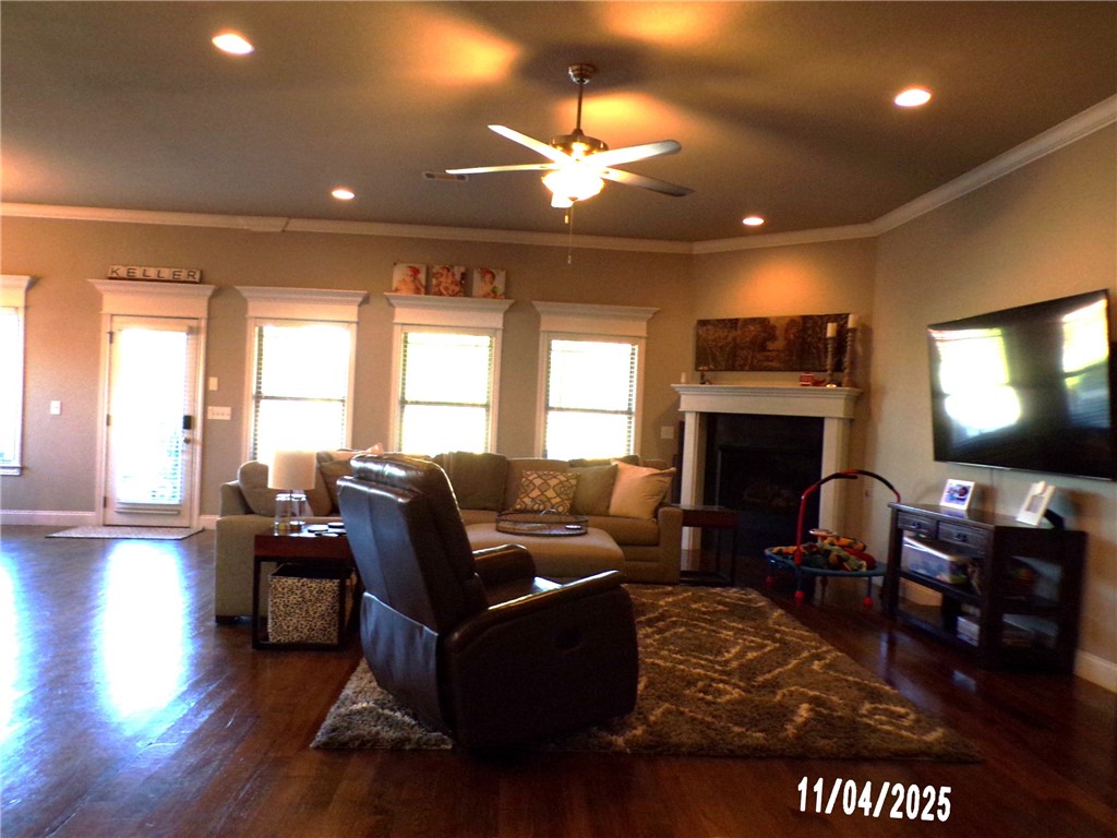 Elm Valley Sub Ph I Elm Spgs - Residential