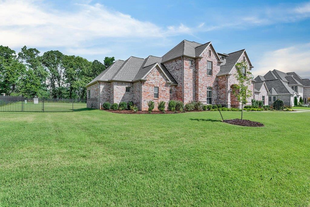 Oak Tree Centerton - Residential