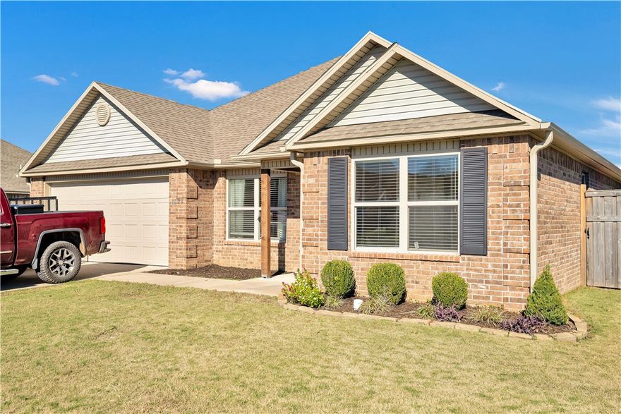 Step into this beautifully maintained, like-new home built in 2018, nestled in a established neighborhood. With a stunning brick exterior and a modern split-level floor plan, this home offers both style and functionality. Features You'll Love:
4 Spacious Bedrooms for family or guests.
Split-Level Floor Plan providing privacy and flow.
Brand-New Flooring in the living room and kitchen for a fresh, updated feel.
A serene backyard where you can relax and enjoy the beauty of nature.
This home is perfect for creating lasting memories. Schedule a showing today and make it yours!