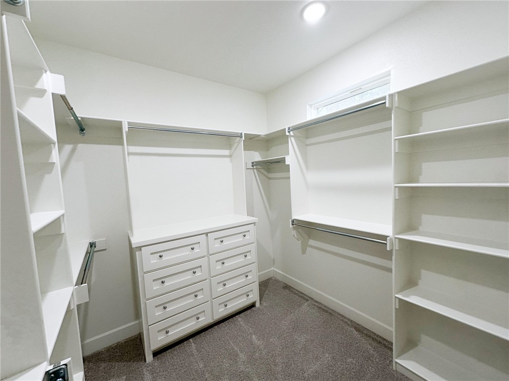 DICKENSHIRE SUB-BVV - Residential