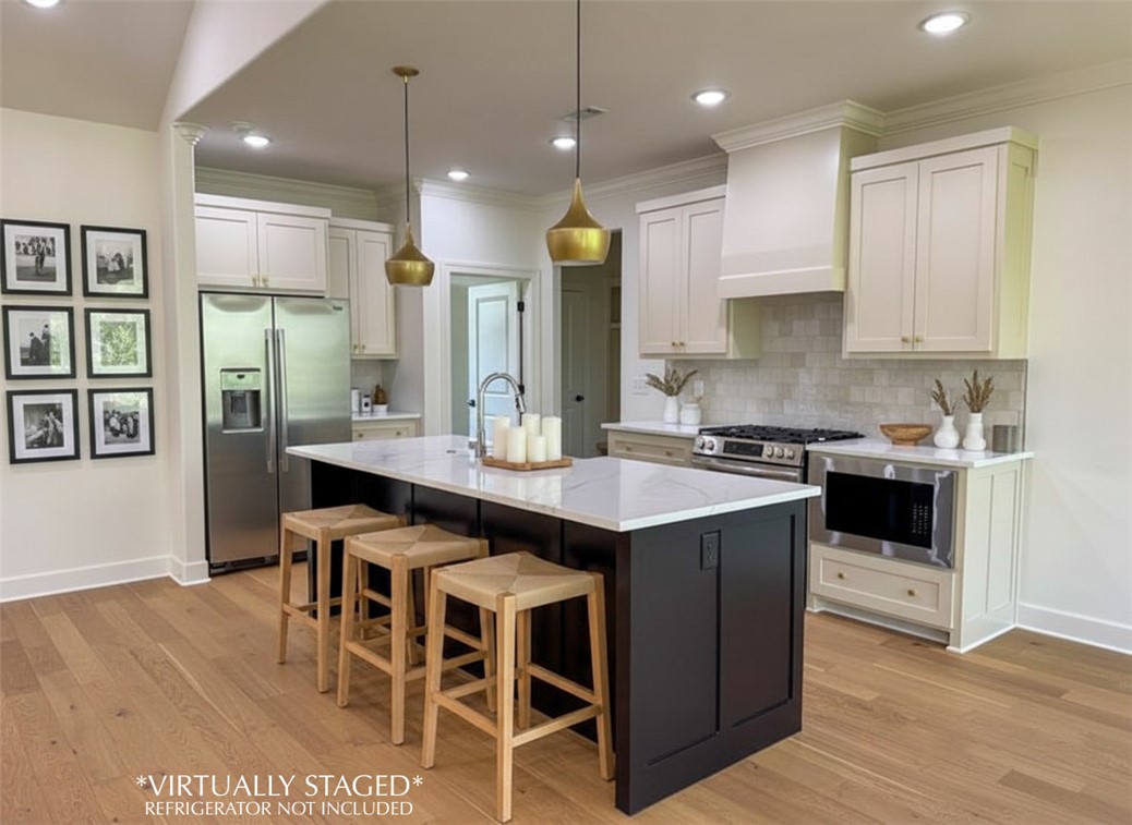 DICKENSHIRE SUB-BVV - Residential