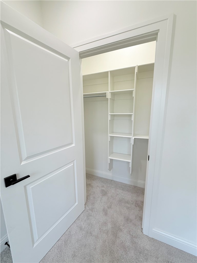 DICKENSHIRE SUB-BVV - Residential