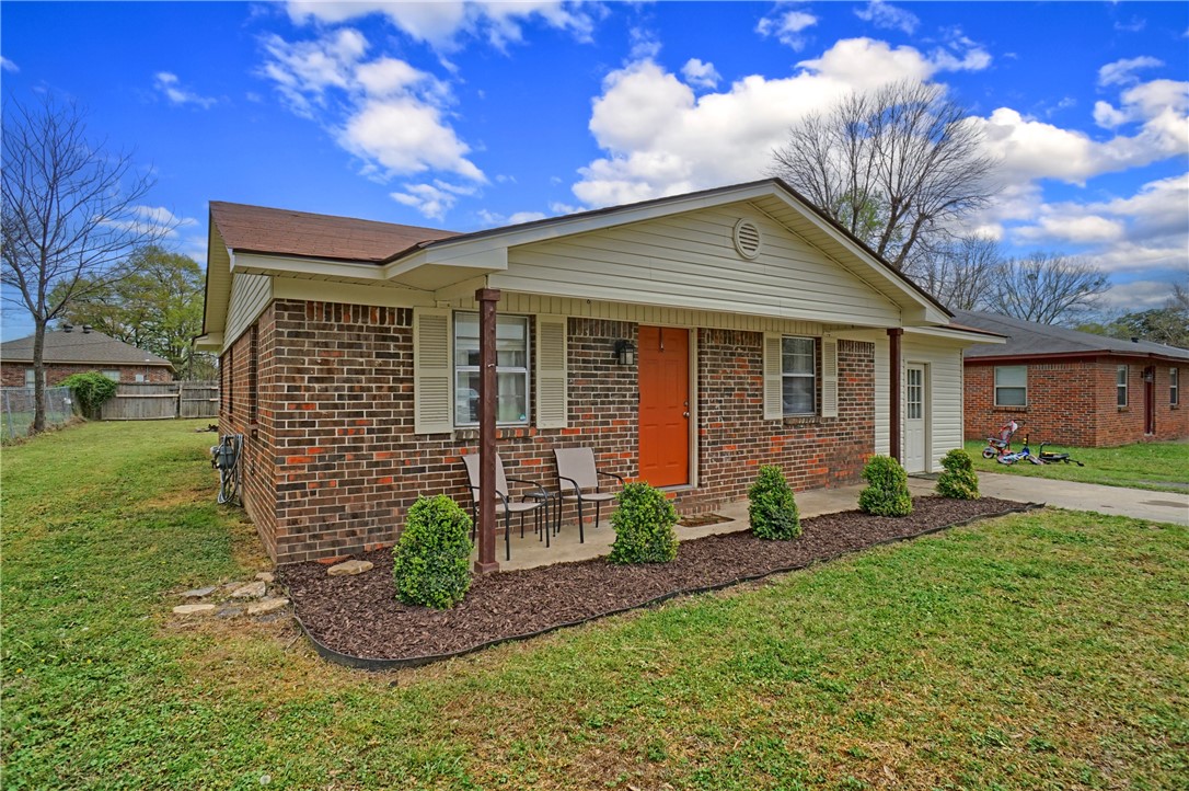 Falls Hays - Residential