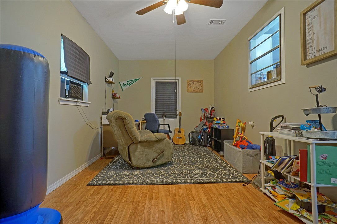 Falls Hays - Residential