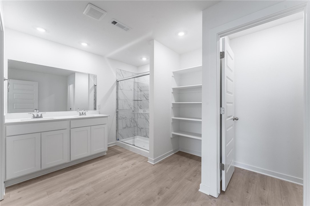 HUDSON HEIGHTS - Residential Lease