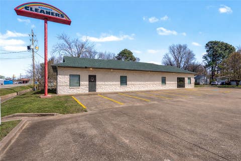 Photo of 800 Highland Avenue, Springdale, AR 72764 (MLS # 1353677)