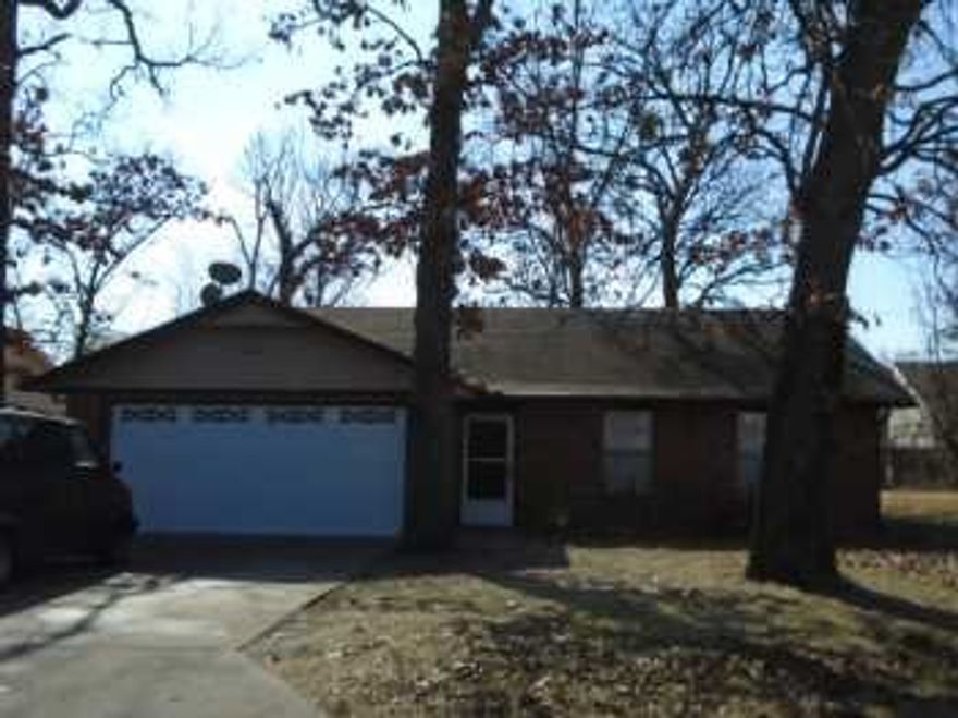 This home is a great starter home or even as a Rental Investment. Attached 2 car Garage with 3 bedrooms and 2 full baths. needs some TLC but well worth the time and effort.  Please come and take the time to evaluate how you can make this someone's dream home.