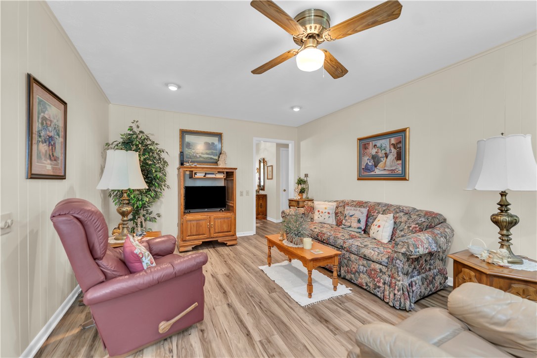 Western Oaks Place Iii - Residential